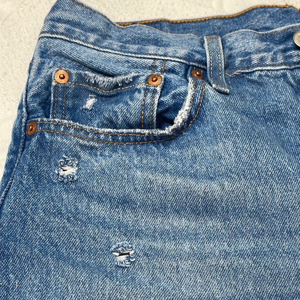 Levi’s 501 Button Fly High Waist Cut Off Jean Shorts Size 28 - Picture 5 of 10